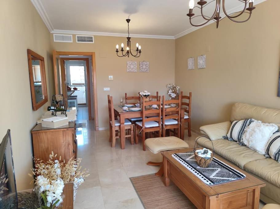 Penthouse Paradiso: 2Br Oasis In Casares Del Sol Bagian luar foto